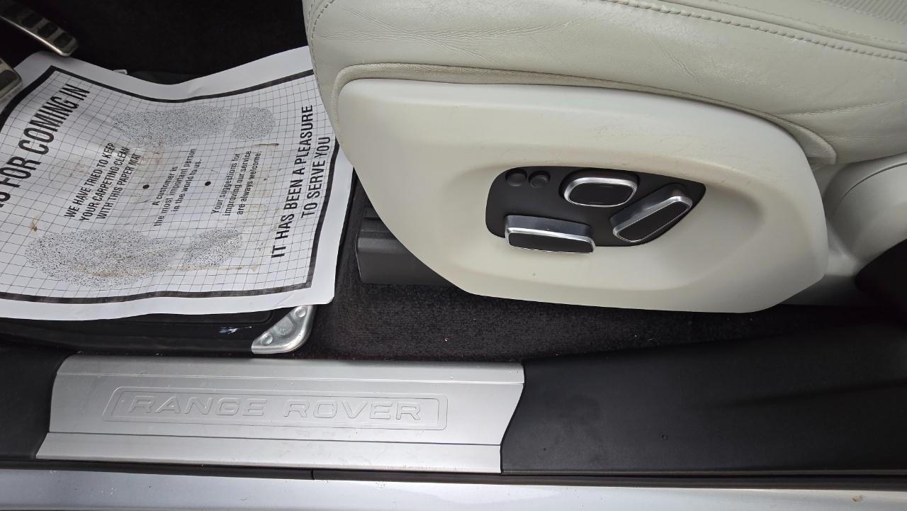 2015 Land Rover Range Rover Supercharged - Photo 31