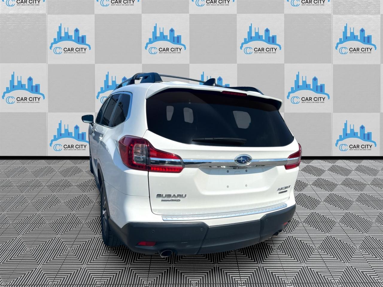 View vehicle photo 7