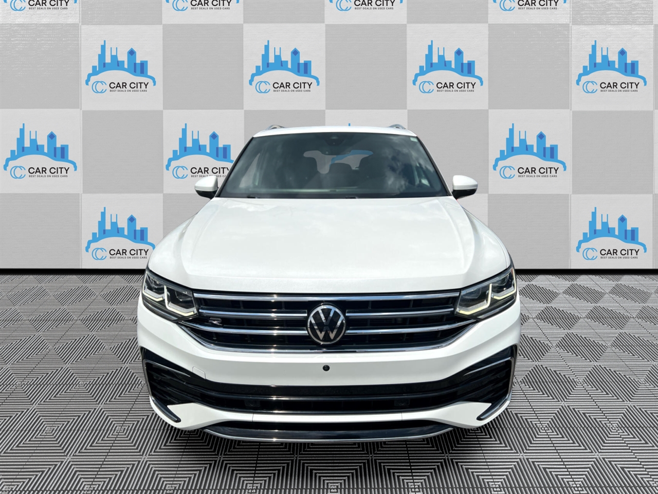 Volkswagen Tiguan SEL R-Line 4MOTION 2022