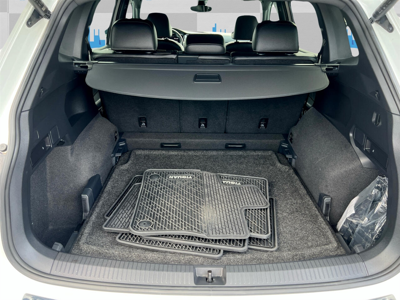 Volkswagen Tiguan SEL R-Line 4MOTION 2022