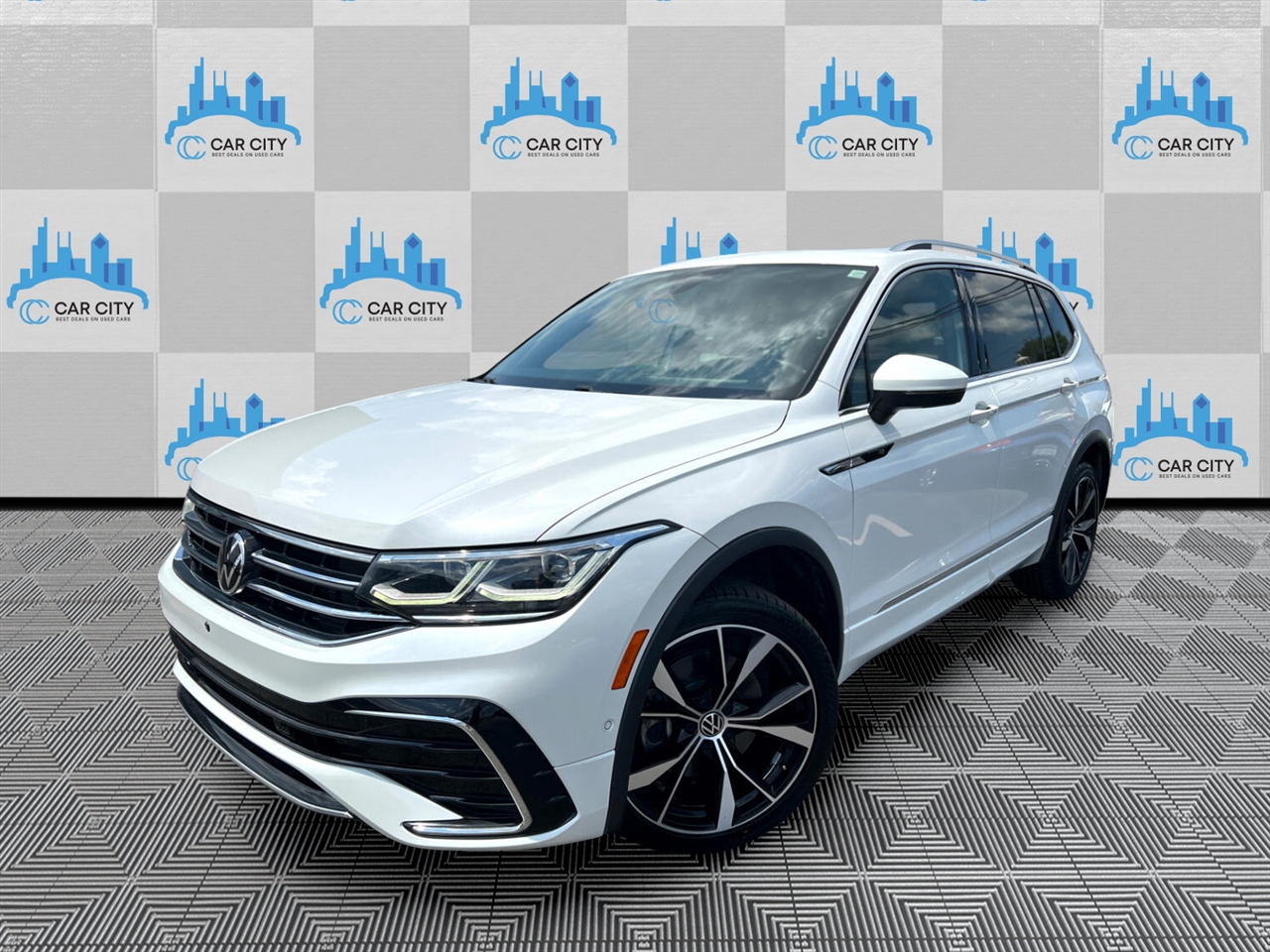 Volkswagen Tiguan SEL R-Line 4MOTION 2022