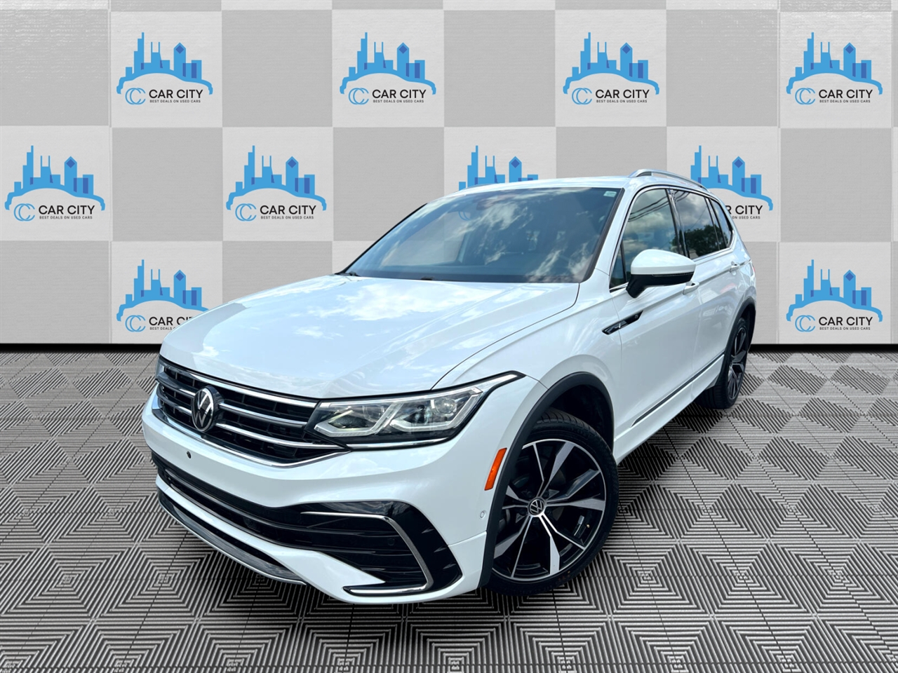 Volkswagen Tiguan SEL R-Line 4MOTION 2022