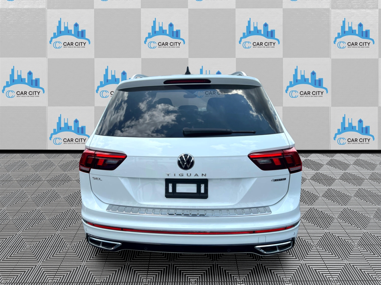 Volkswagen Tiguan SEL R-Line 4MOTION 2022