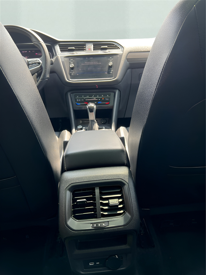 Volkswagen Tiguan SEL R-Line 4MOTION 2022