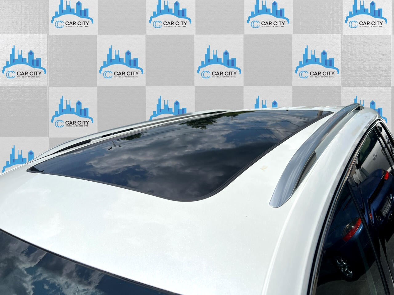 Volkswagen Tiguan SEL R-Line 4MOTION 2022