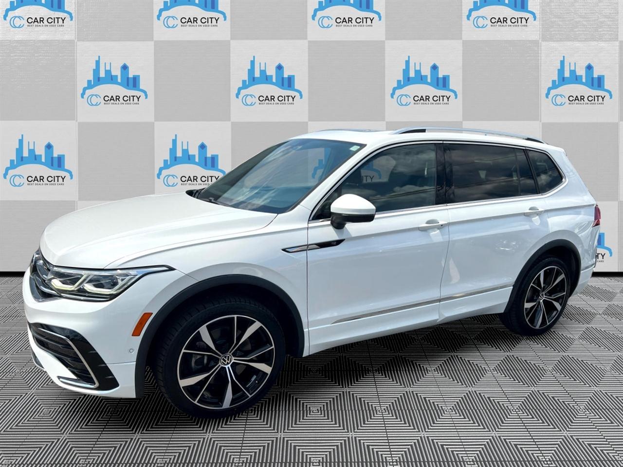 Volkswagen Tiguan SEL R-Line 4MOTION 2022