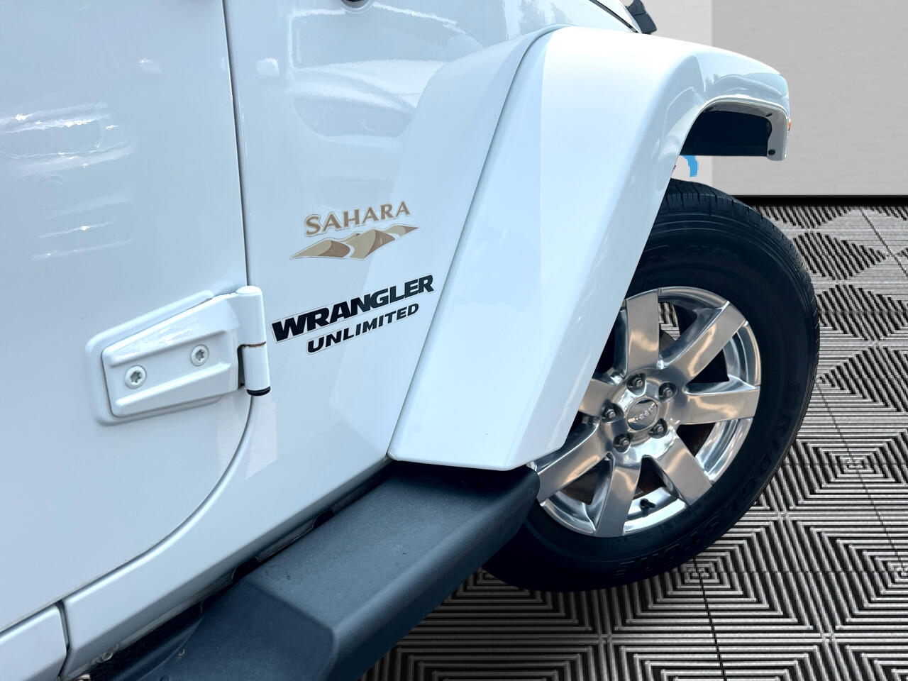 Jeep Wrangler Unlimited Sahara 4WD 2015