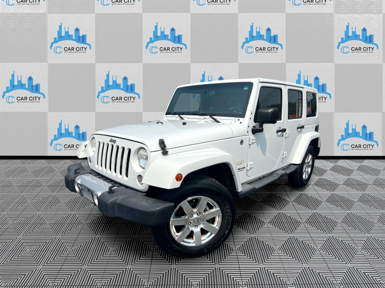 Jeep Wrangler Unlimited Sahara 4WD 2015