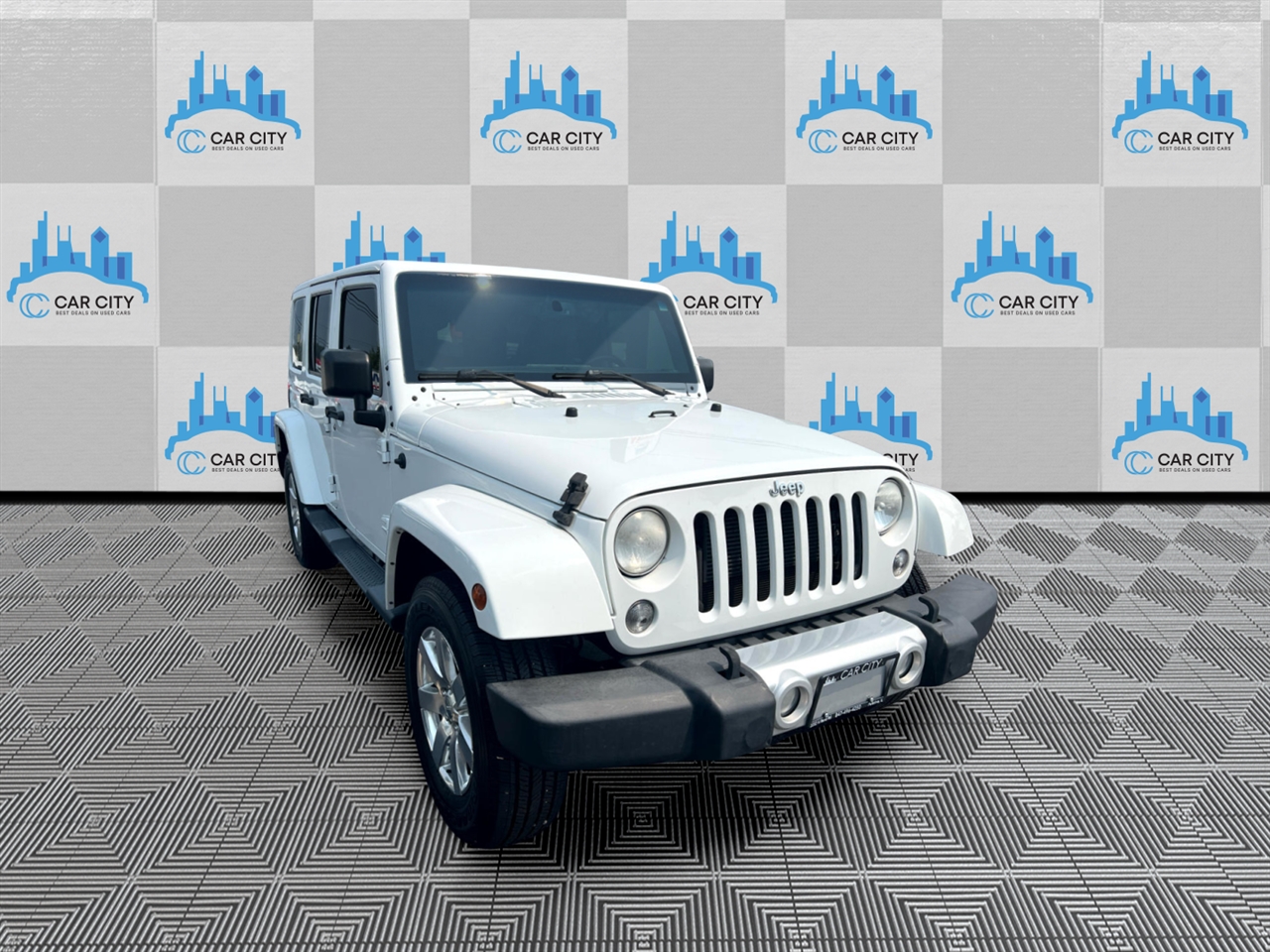 Jeep Wrangler Unlimited Sahara 4WD 2015
