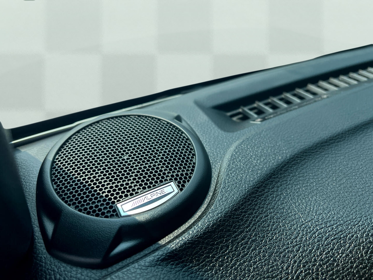 Jeep Wrangler Unlimited Sahara 4WD 2015