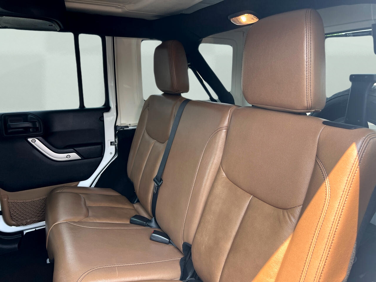 Jeep Wrangler Unlimited Sahara 4WD 2015