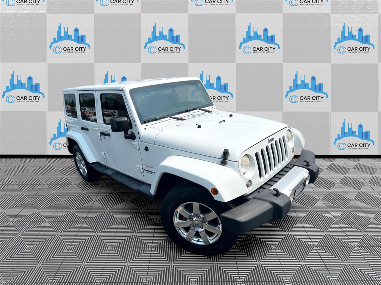 Jeep Wrangler Unlimited Sahara 4WD 2015