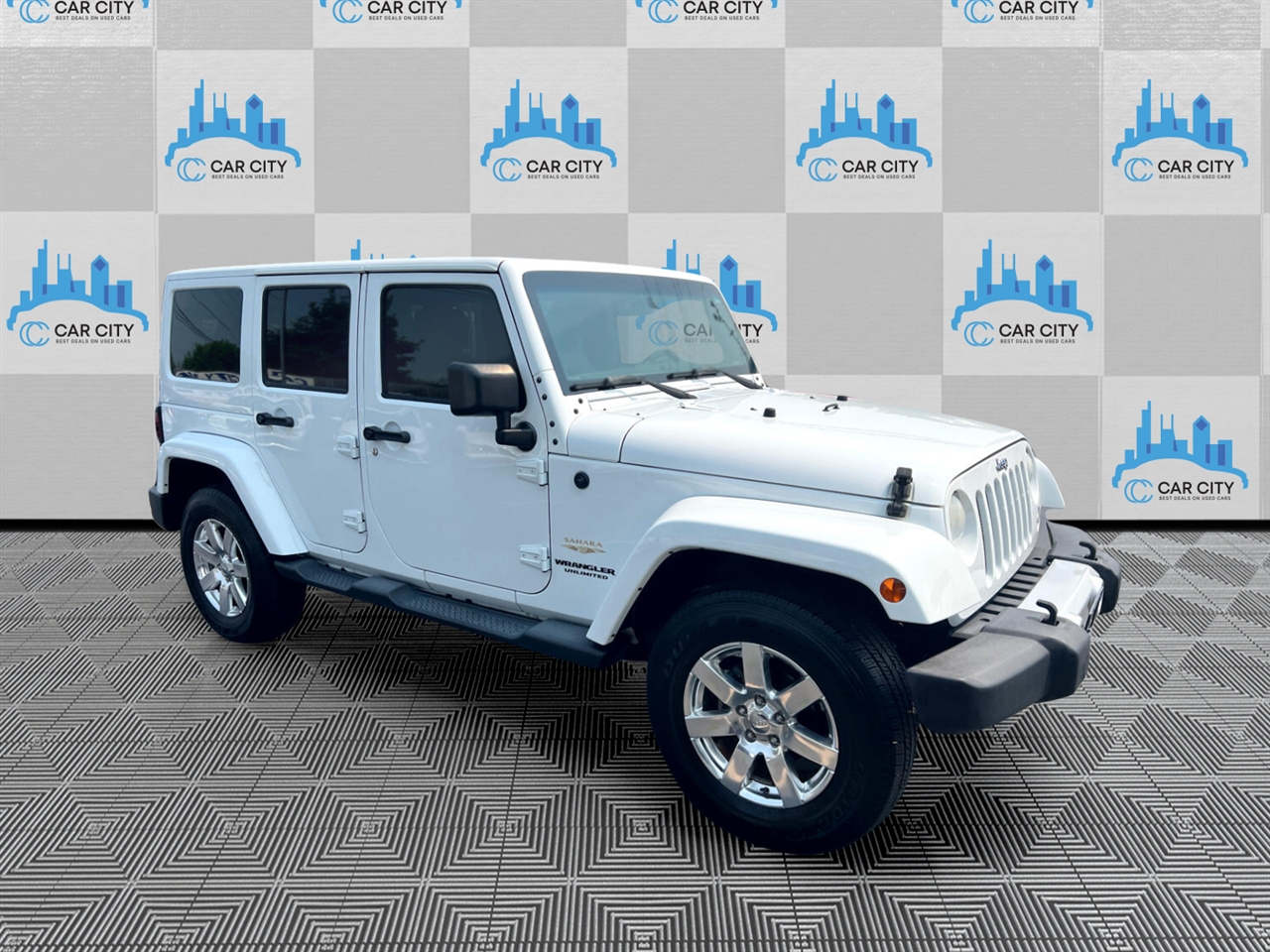 Jeep Wrangler Unlimited Sahara 4WD 2015