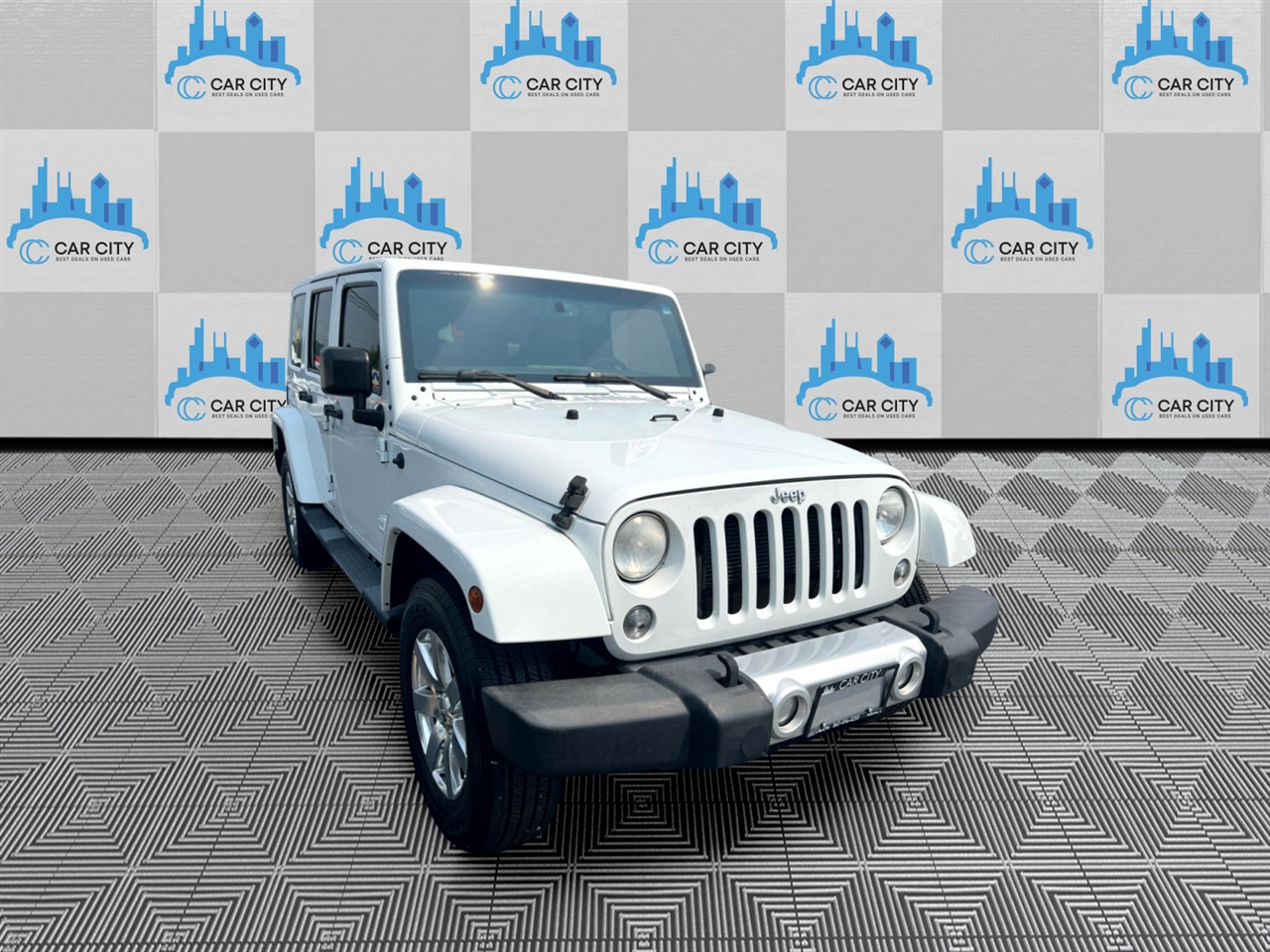 Jeep Wrangler Unlimited Sahara 4WD 2015