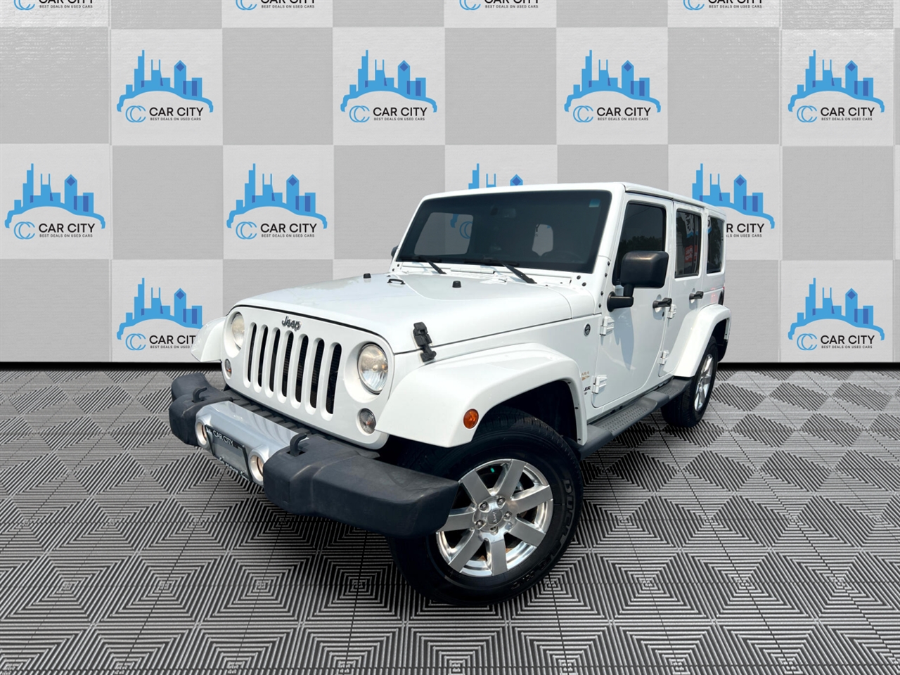 Jeep Wrangler Unlimited Sahara 4WD 2015
