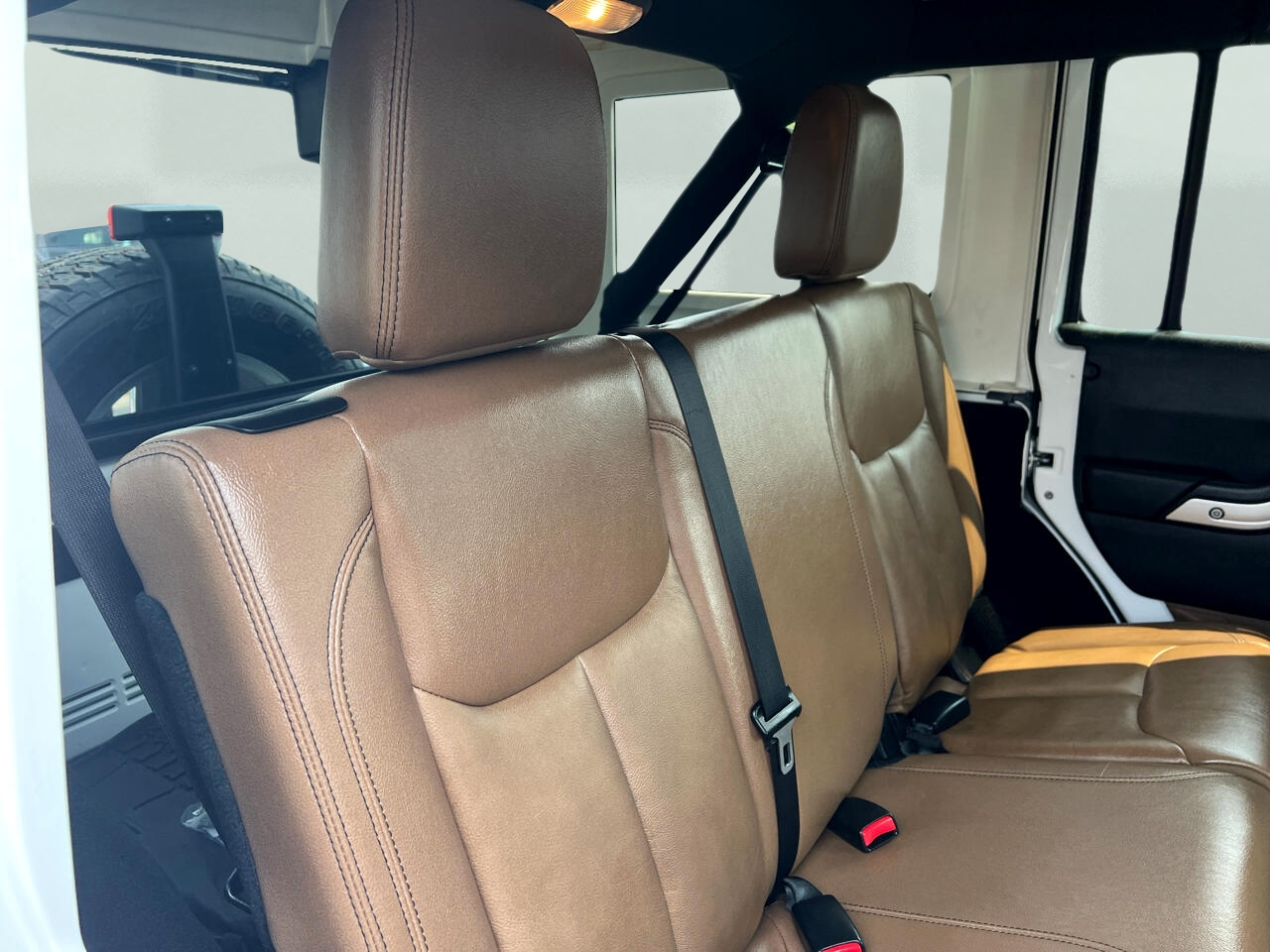 Jeep Wrangler Unlimited Sahara 4WD 2015