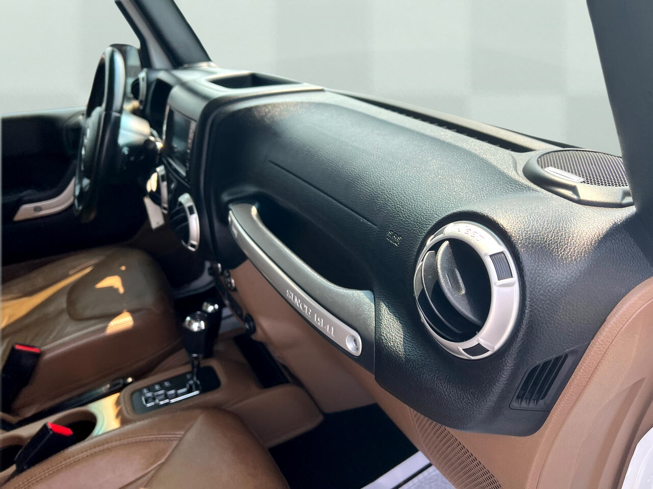 Jeep Wrangler Unlimited Sahara 4WD 2015