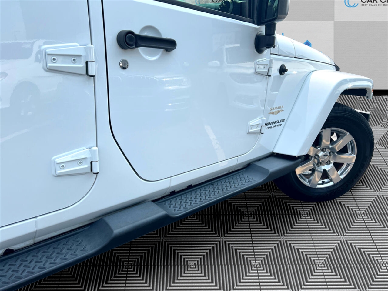 Jeep Wrangler Unlimited Sahara 4WD 2015