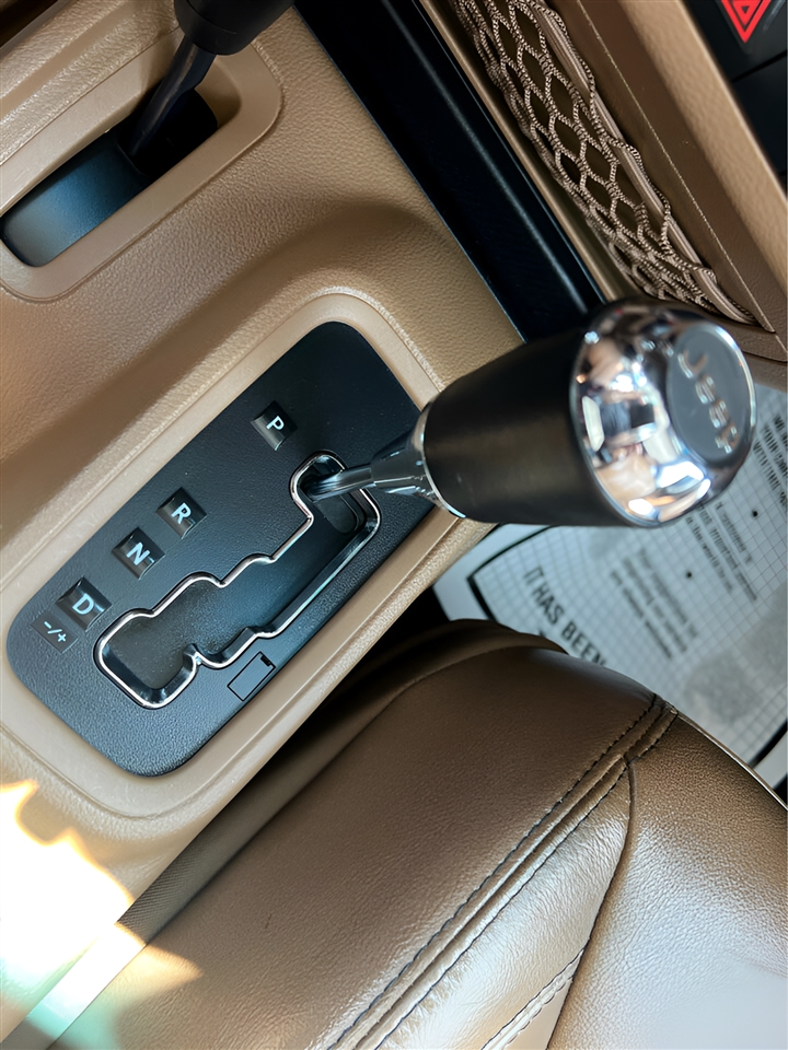 Jeep Wrangler Unlimited Sahara 4WD 2015