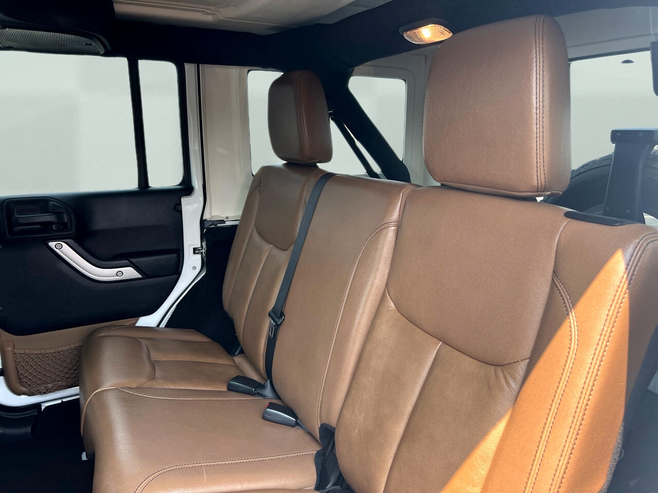 Jeep Wrangler Unlimited Sahara 4WD 2015