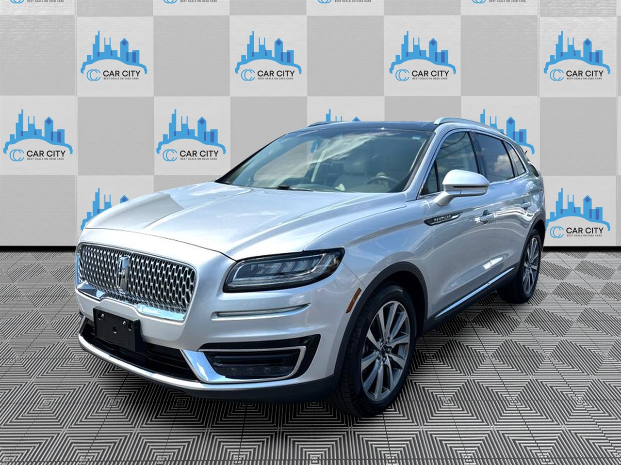 2019 Lincoln Nautilus Select