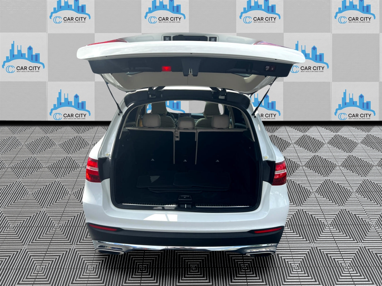 Mercedes-Benz GLC-Class GLC300 4MATIC 2017