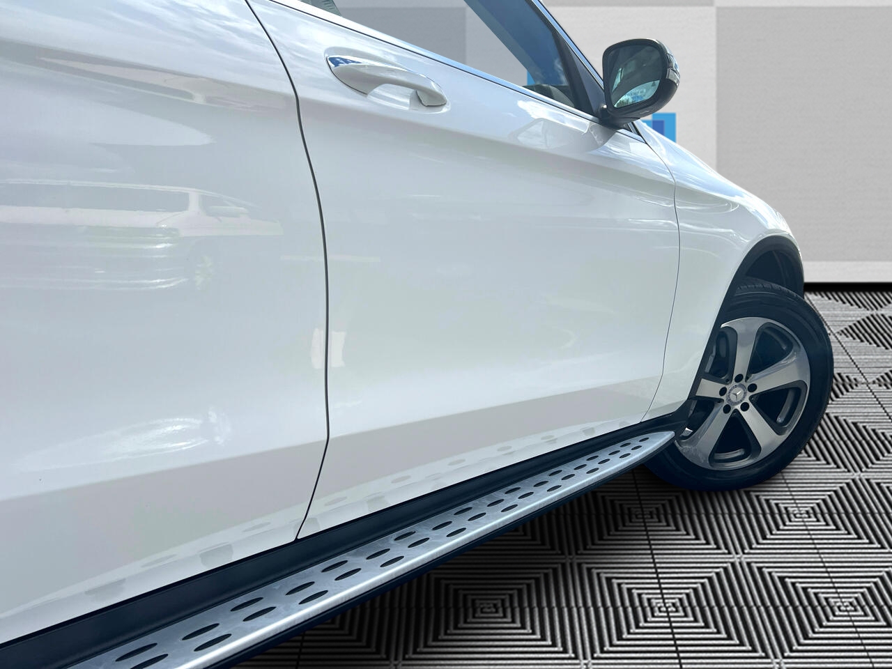 Mercedes-Benz GLC-Class GLC300 4MATIC 2017