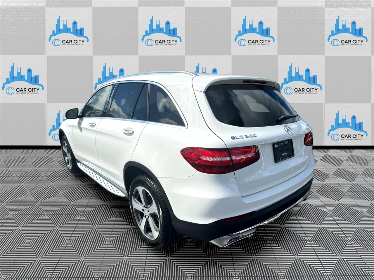 Mercedes-Benz GLC-Class GLC300 4MATIC 2017