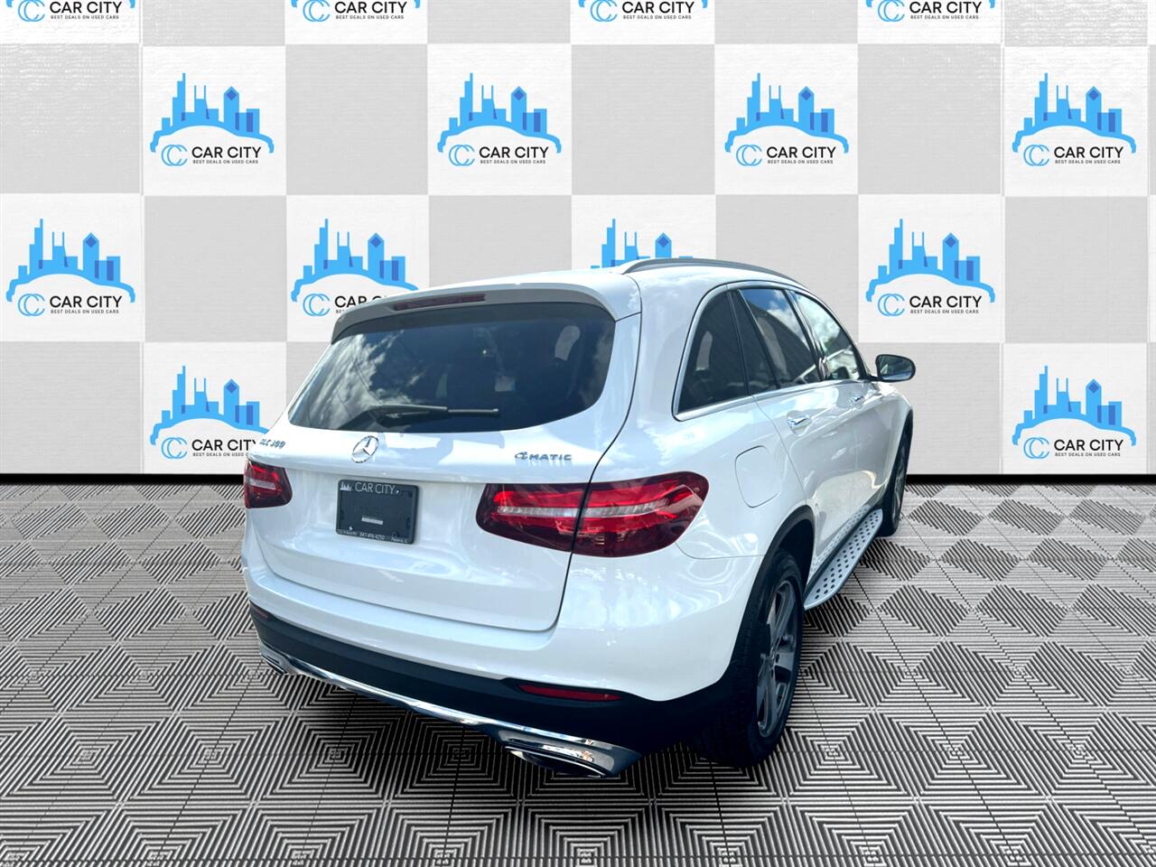 Mercedes-Benz GLC-Class GLC300 4MATIC 2017