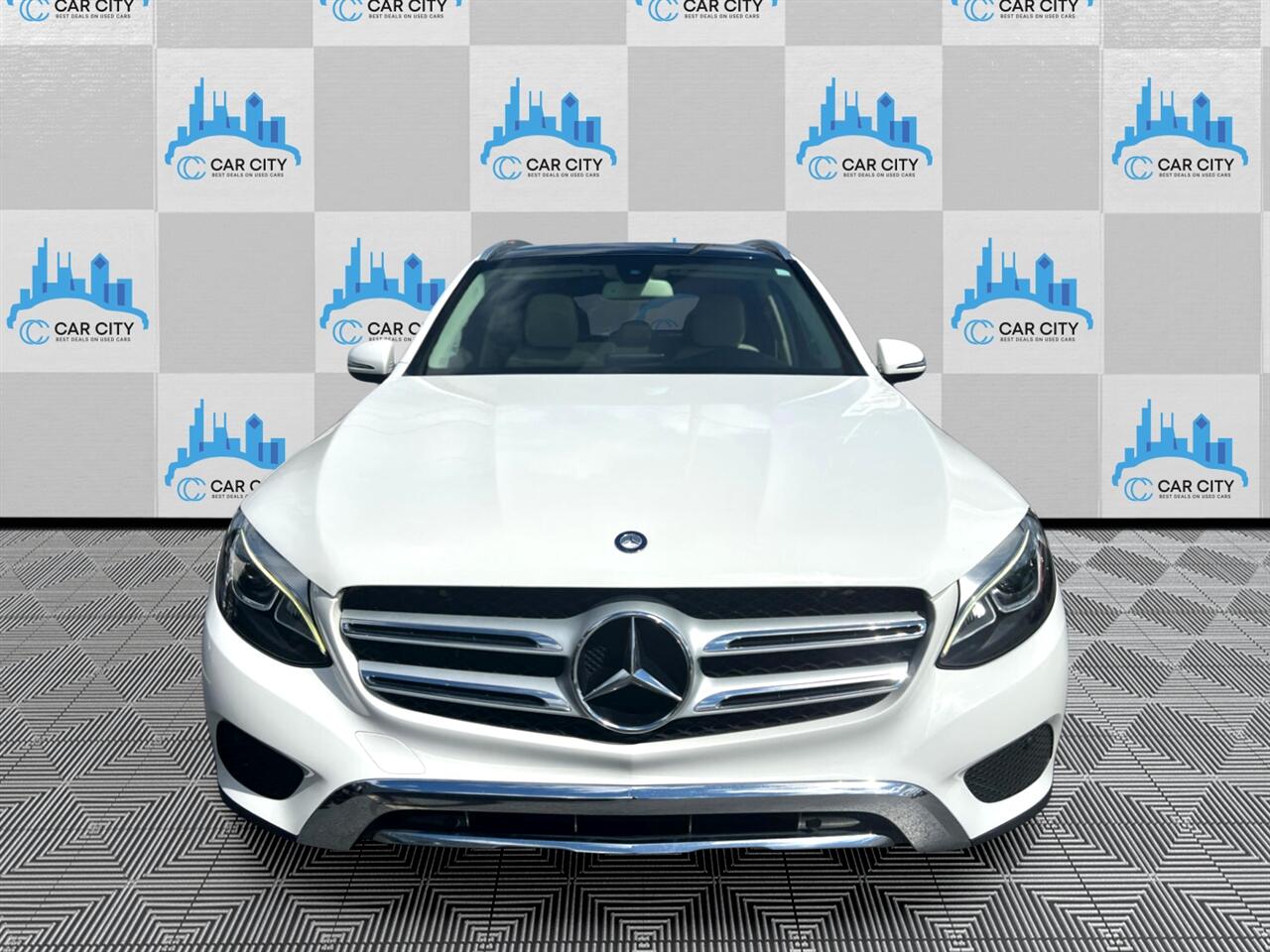 Mercedes-Benz GLC-Class GLC300 4MATIC 2017