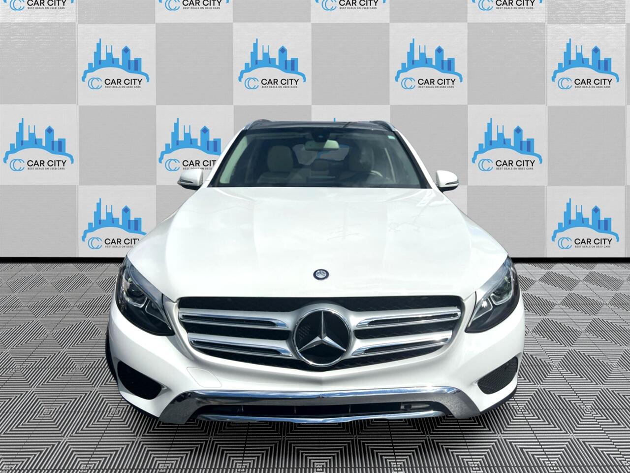 Mercedes-Benz GLC-Class GLC300 4MATIC 2017