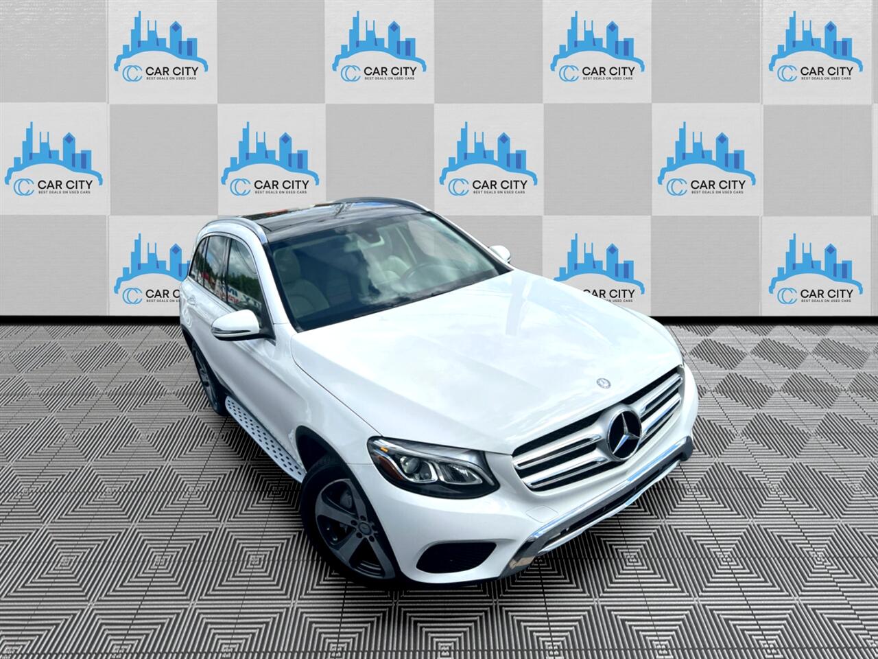 Mercedes-Benz GLC-Class GLC300 4MATIC 2017