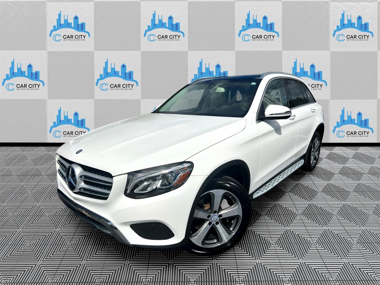 Mercedes-Benz GLC-Class GLC300 4MATIC 2017