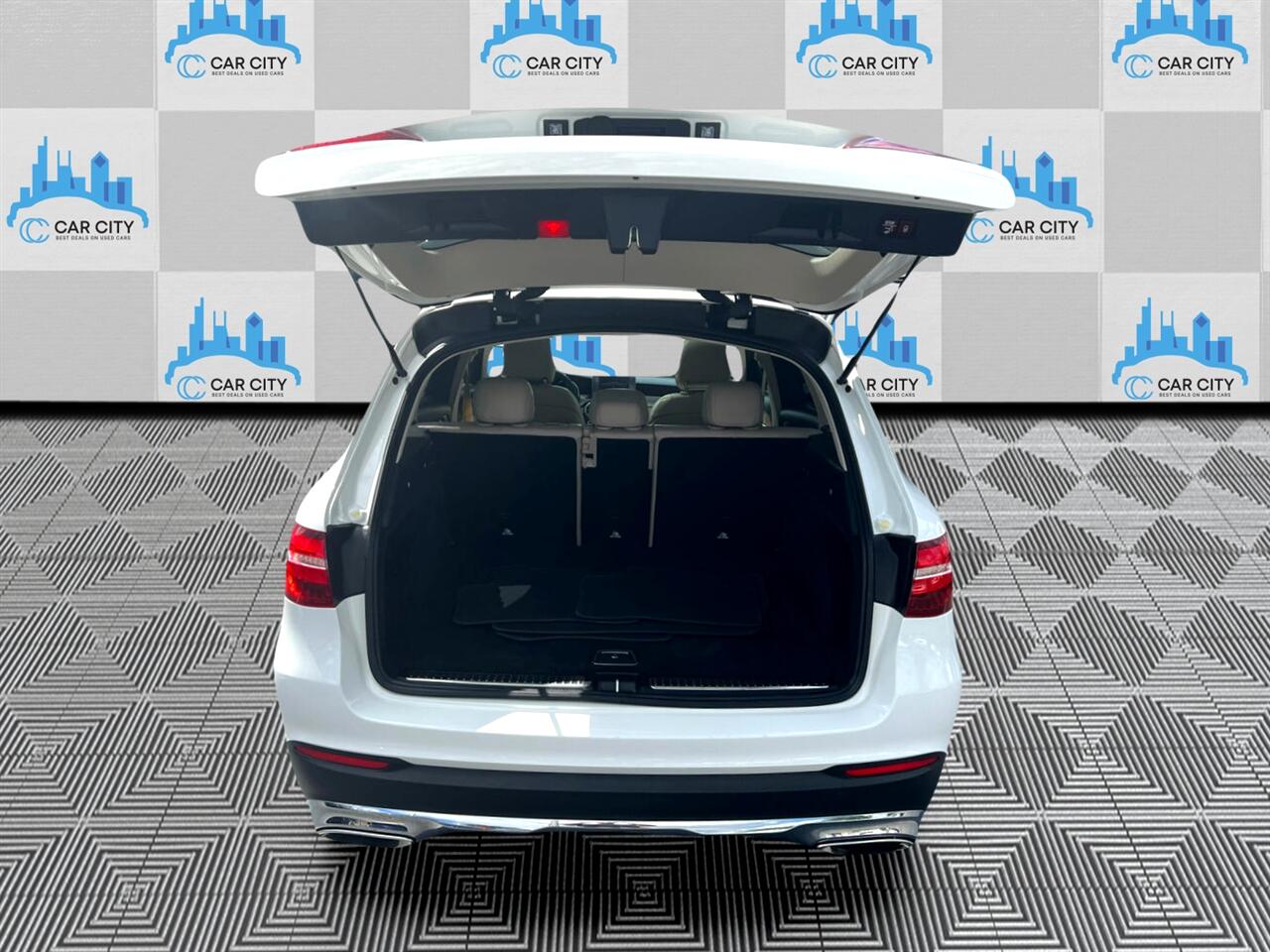 Mercedes-Benz GLC-Class GLC300 4MATIC 2017