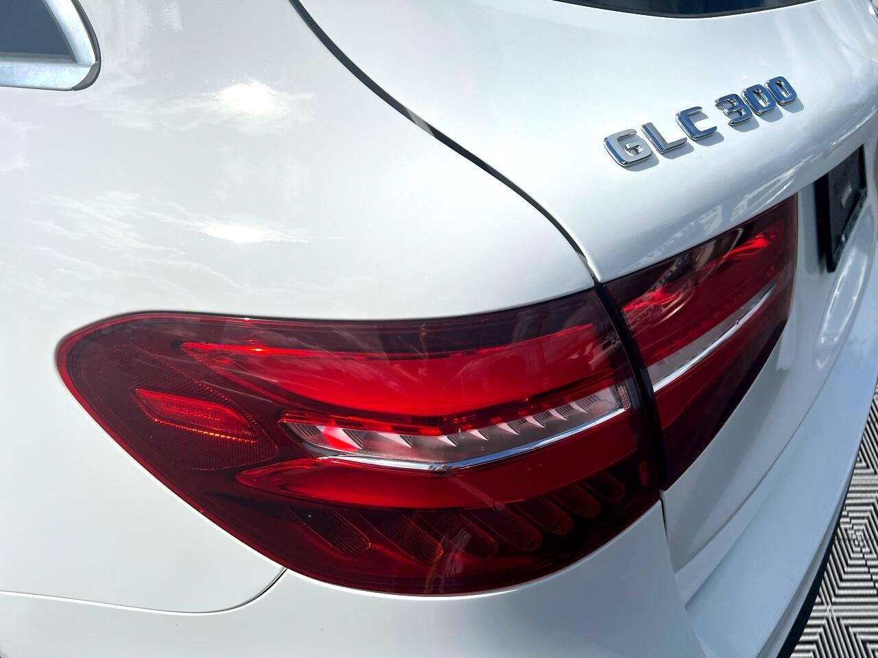 Mercedes-Benz GLC-Class GLC300 4MATIC 2017