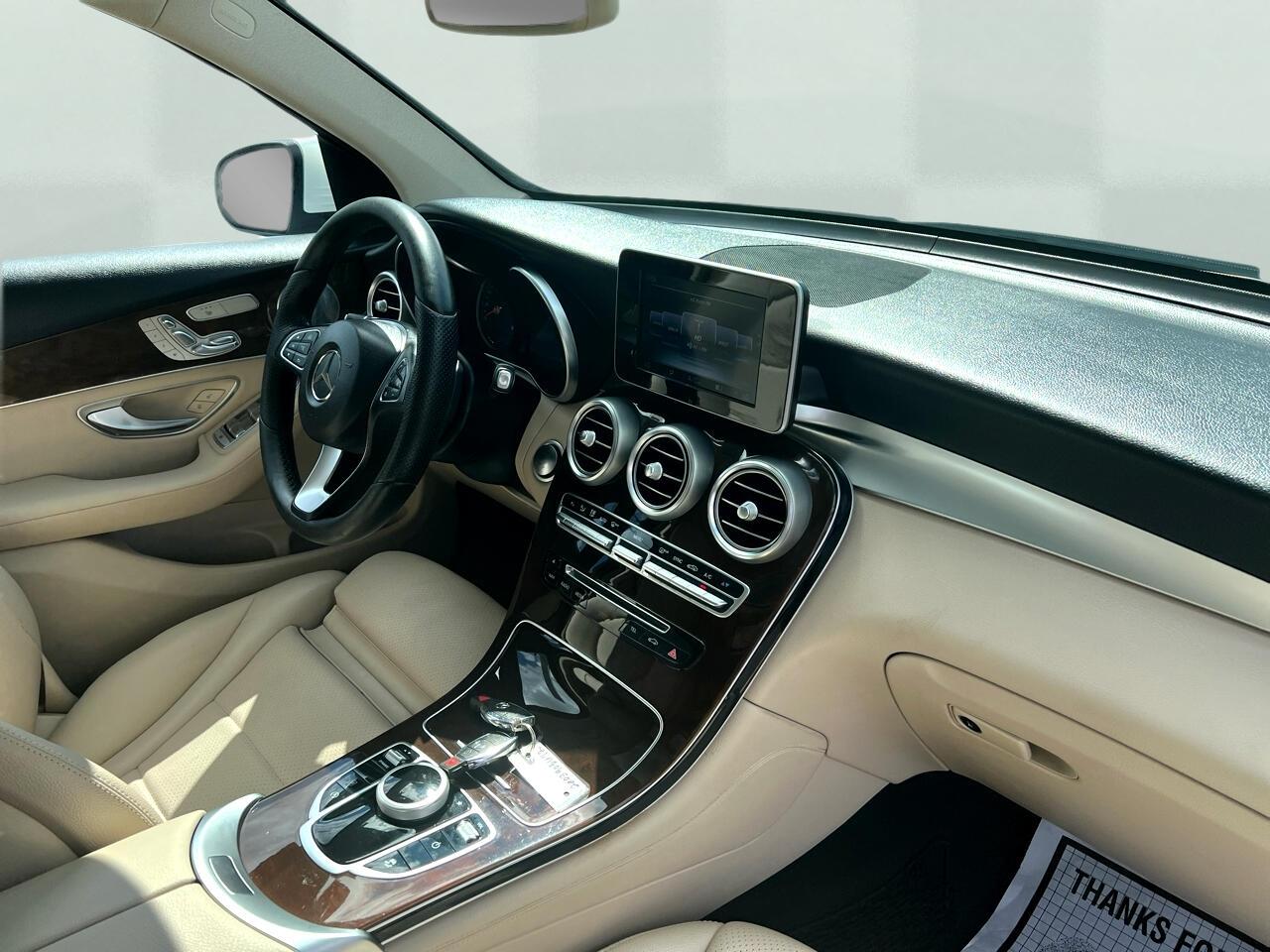 Mercedes-Benz GLC-Class GLC300 4MATIC 2017