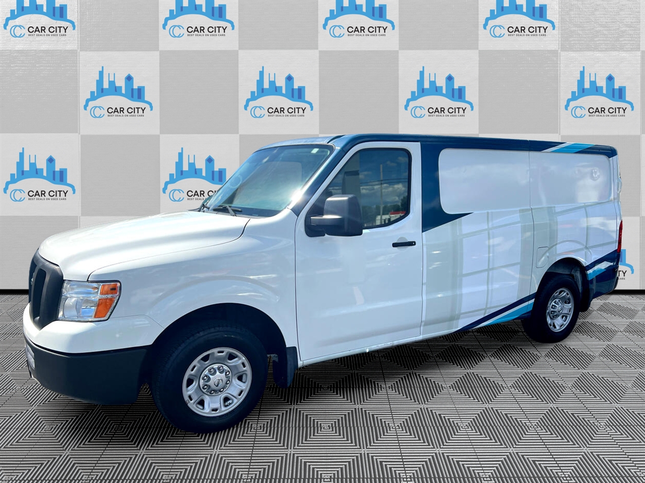 2016 Nissan NV1500 photo 4