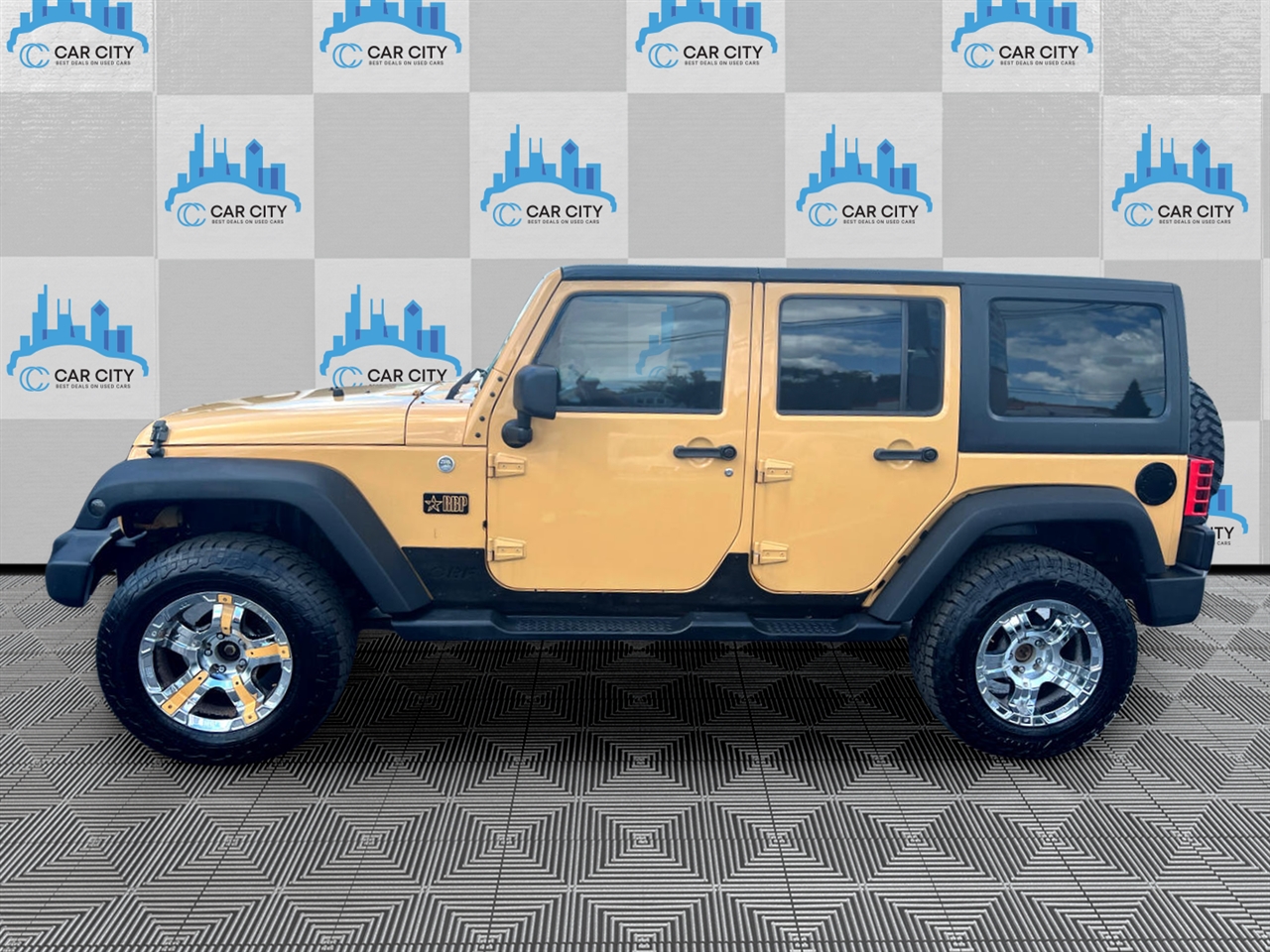Jeep Wrangler Unlimited Sport 4WD 2013
