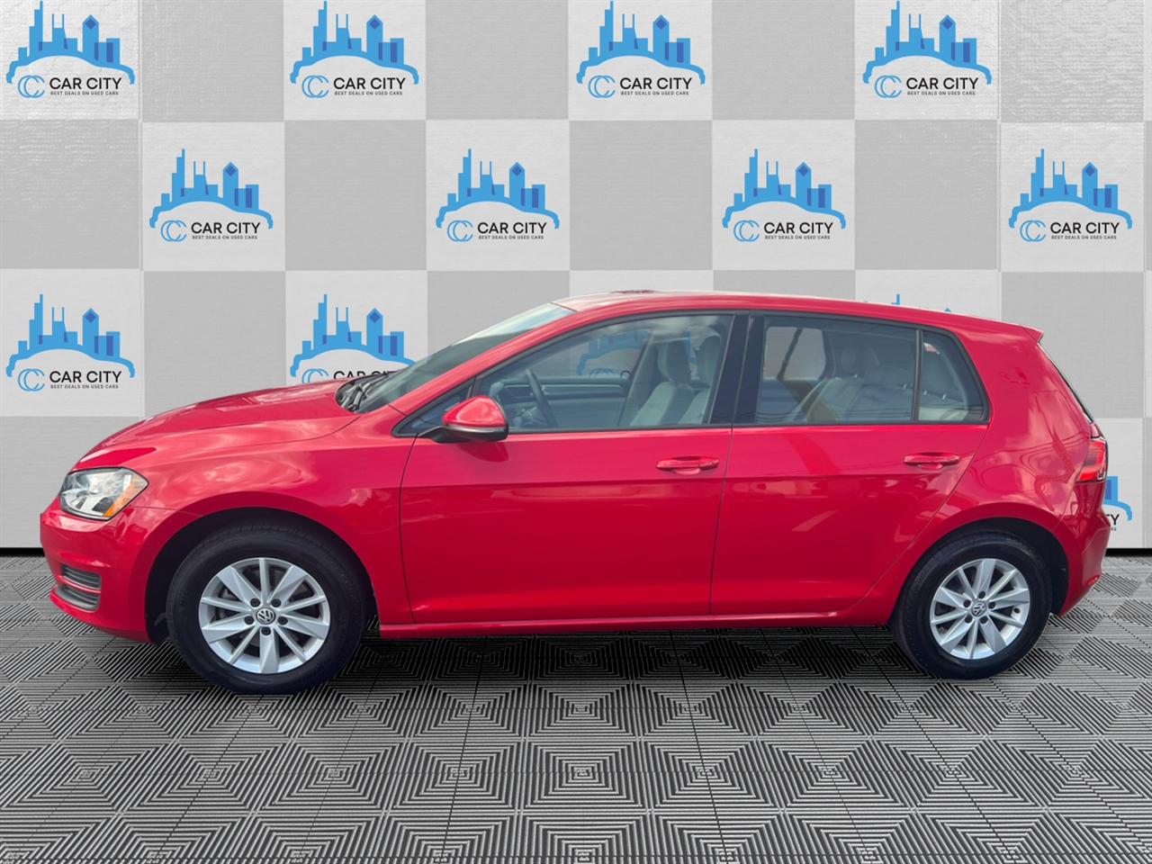 Volkswagen Golf TSI S 5M 2016