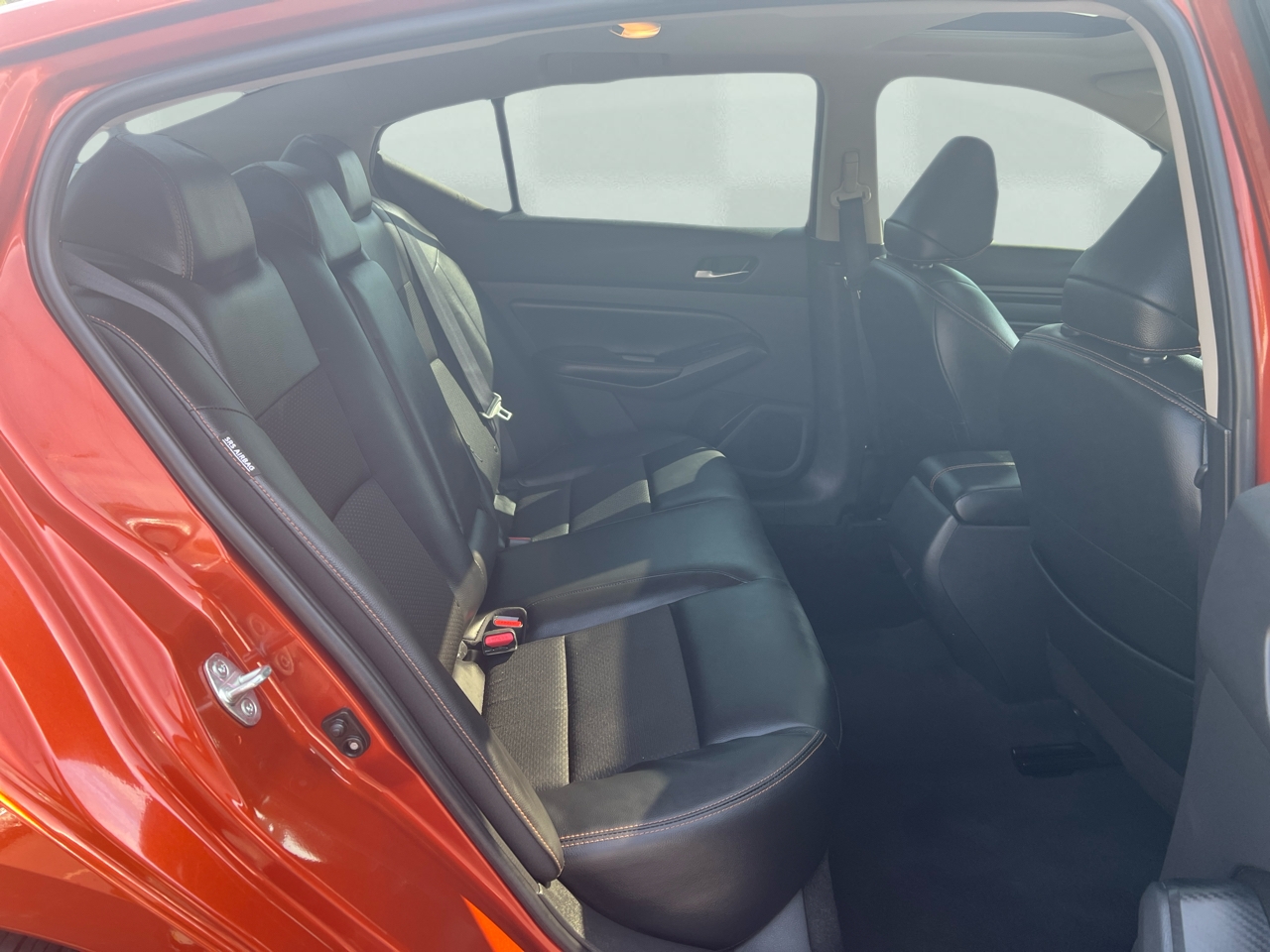 2022 Nissan Altima SR photo 38