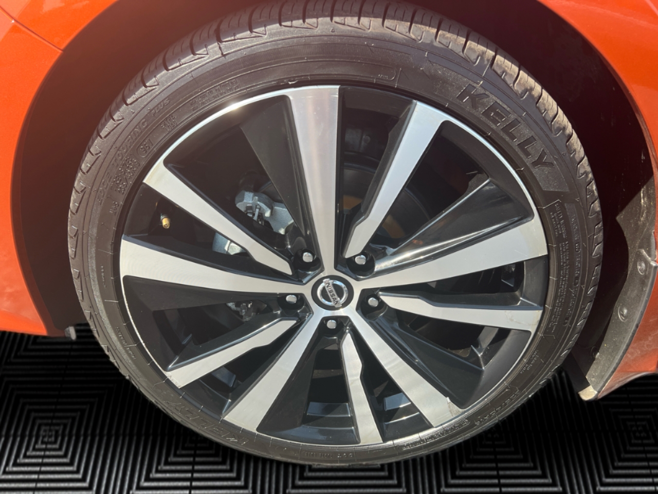 2022 Nissan Altima SR photo 46