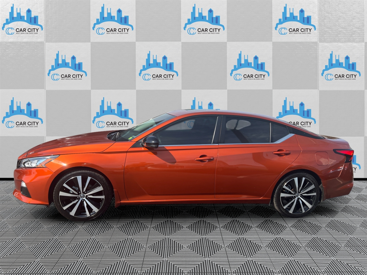 Nissan Altima VC-T SR 4D Sedan 2.0 2022