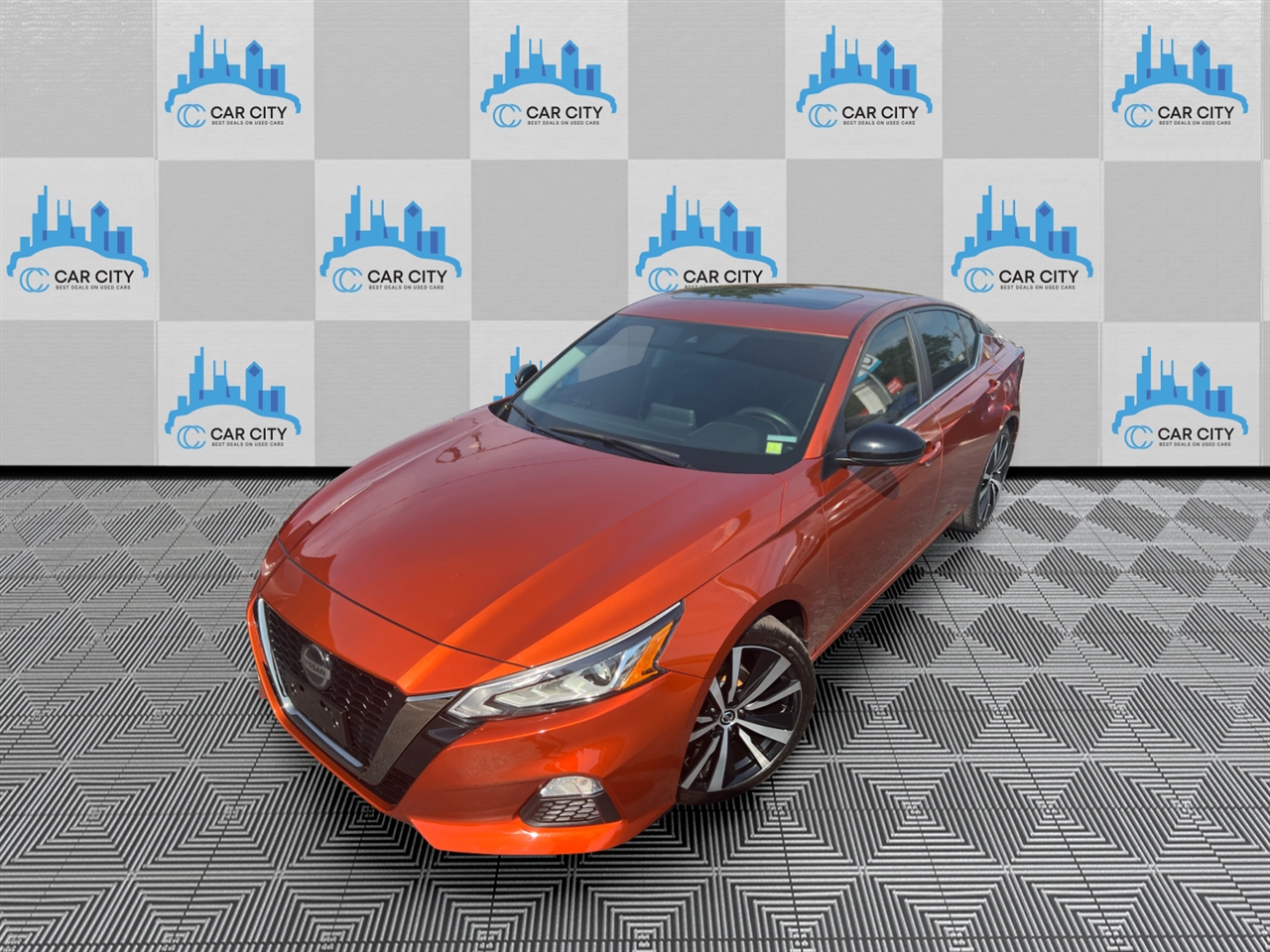 Nissan Altima VC-T SR 4D Sedan 2.0 2022