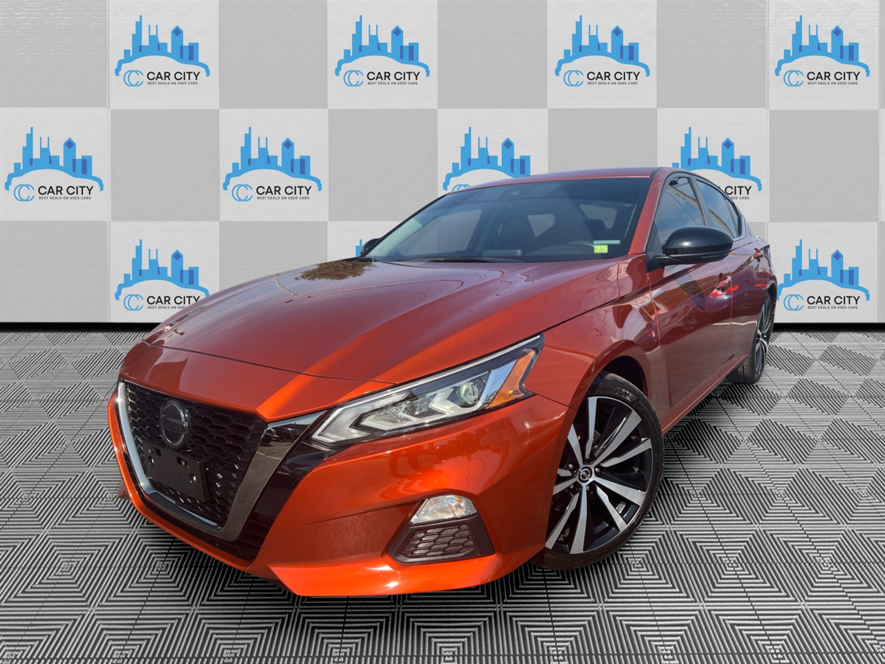 Nissan Altima VC-T SR 4D Sedan 2.0 2022