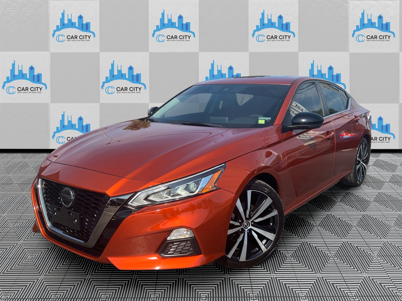 Nissan Altima VC-T SR 4D Sedan 2.0 2022