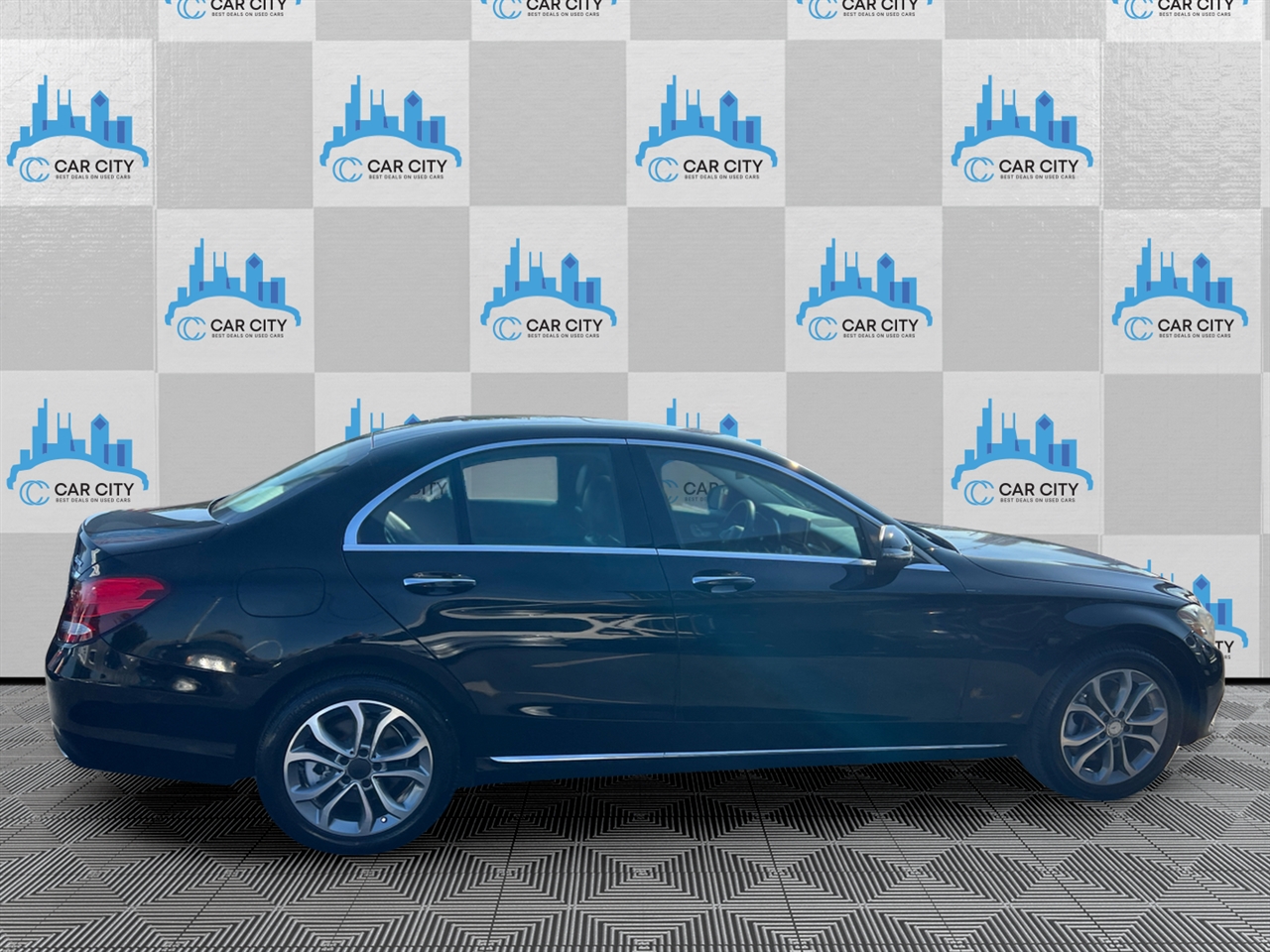 Mercedes-Benz C-Class C300 4MATIC Sedan 2018