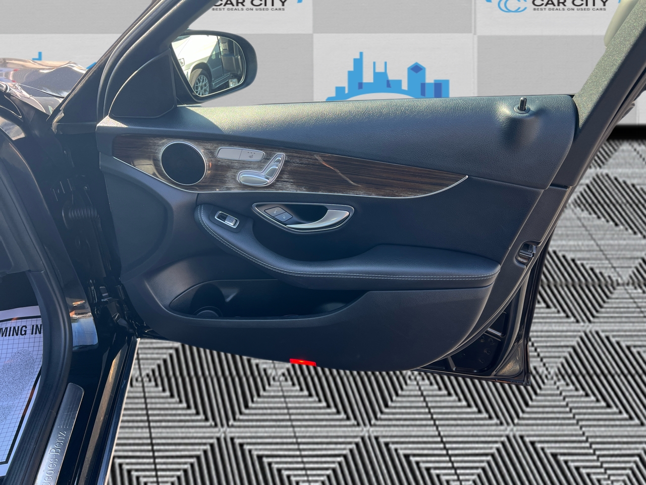 Mercedes-Benz C-Class C300 4MATIC Sedan 2018