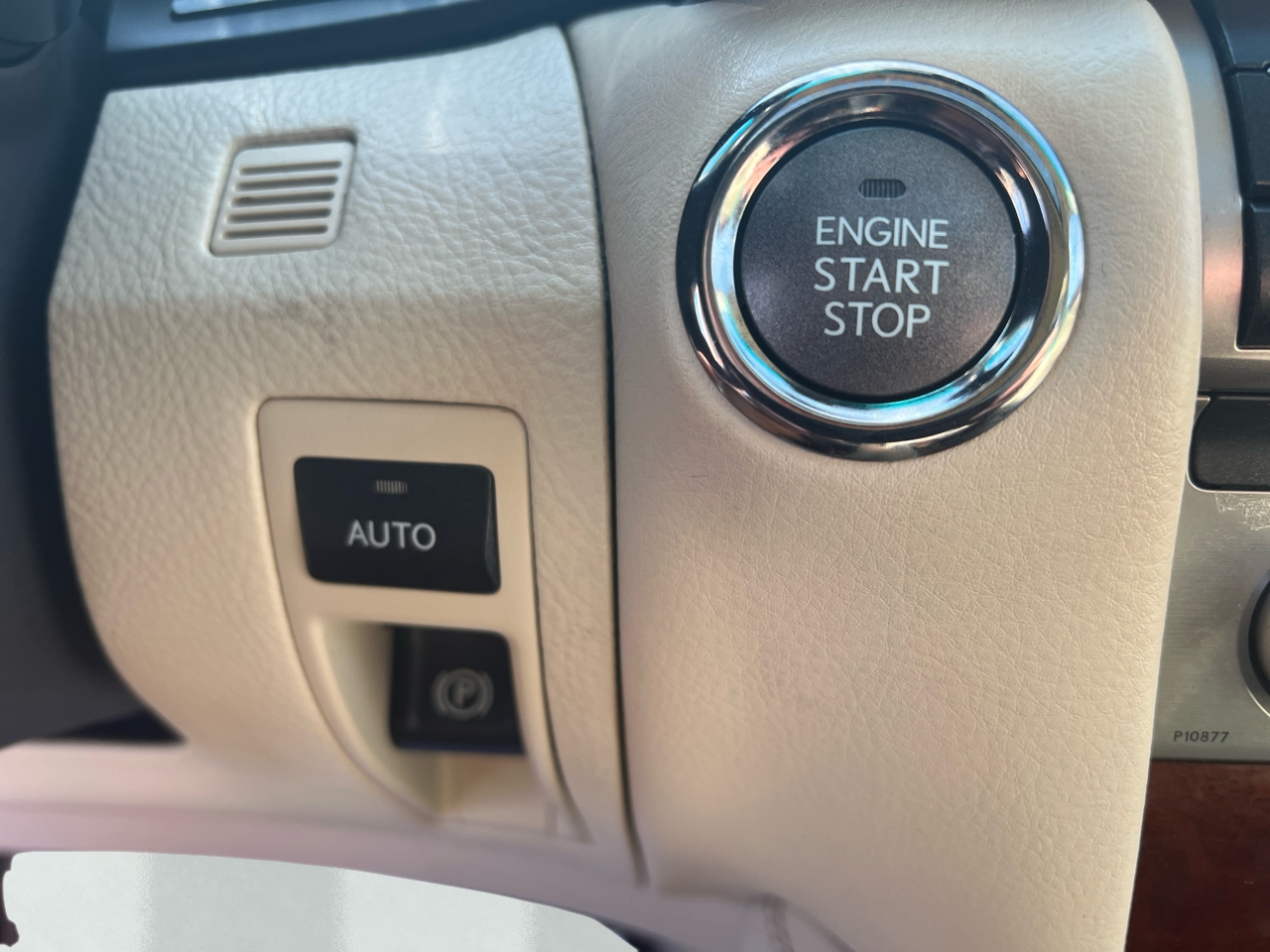 Lexus LS 460 Luxury Sedan AWD 2015