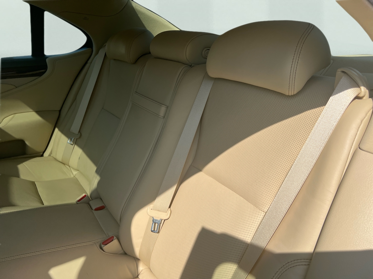 Lexus LS 460 Luxury Sedan AWD 2015