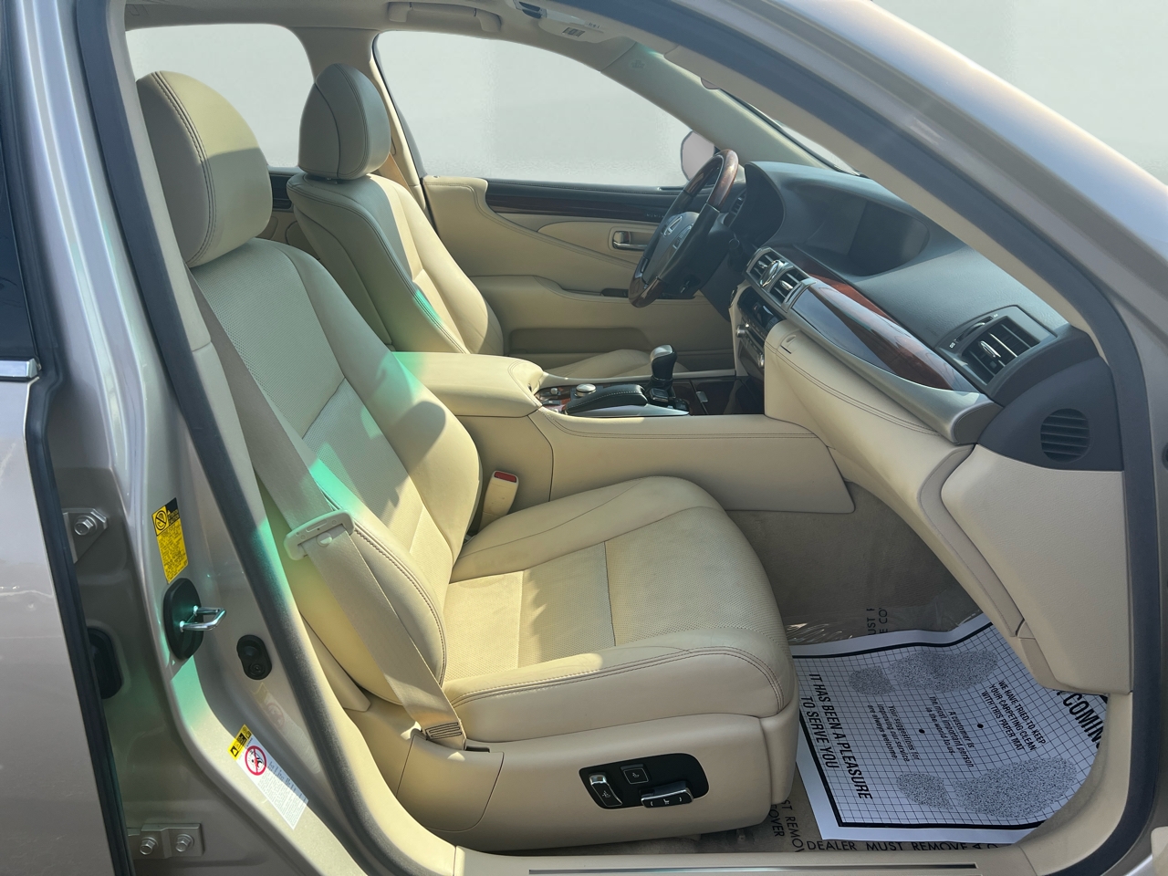 Lexus LS 460 Luxury Sedan AWD 2015